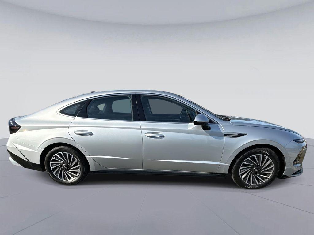 used 2024 Hyundai Sonata Hybrid car, priced at $23,495