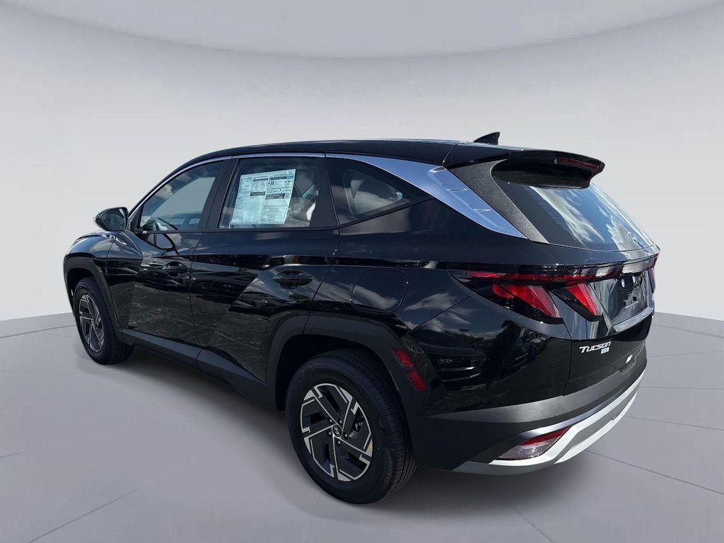 new 2026 Hyundai TUCSON Hybrid car, priced at $32,928