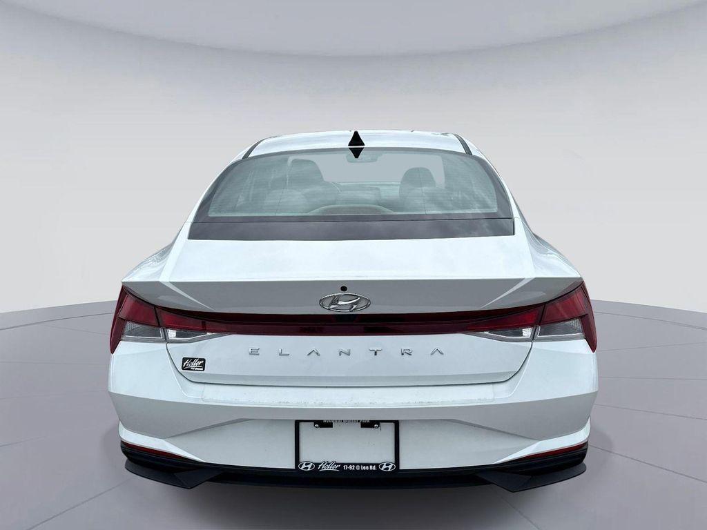 used 2021 Hyundai Elantra car