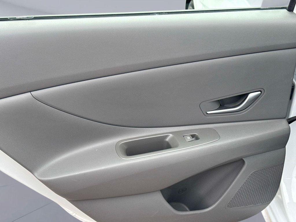 used 2021 Hyundai Elantra car