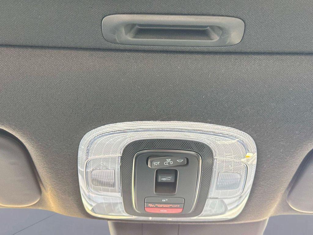 new 2025 Hyundai ELANTRA HEV car, priced at $26,428