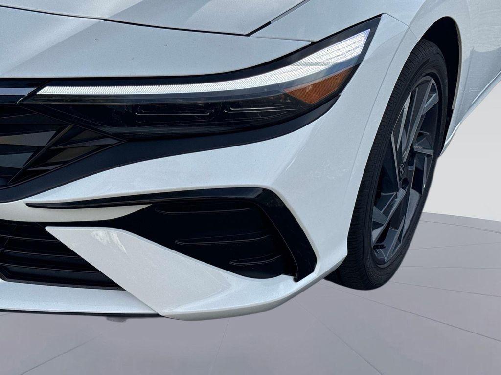 new 2025 Hyundai ELANTRA HEV car, priced at $26,428
