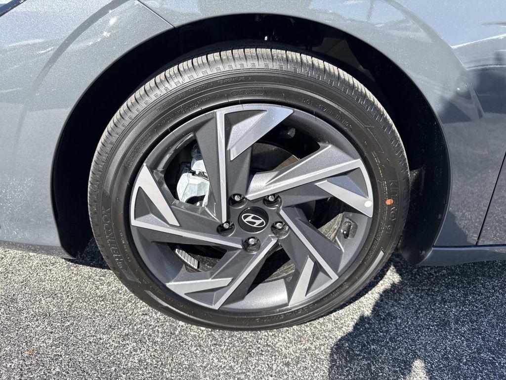 new 2025 Hyundai Elantra car, priced at $23,368