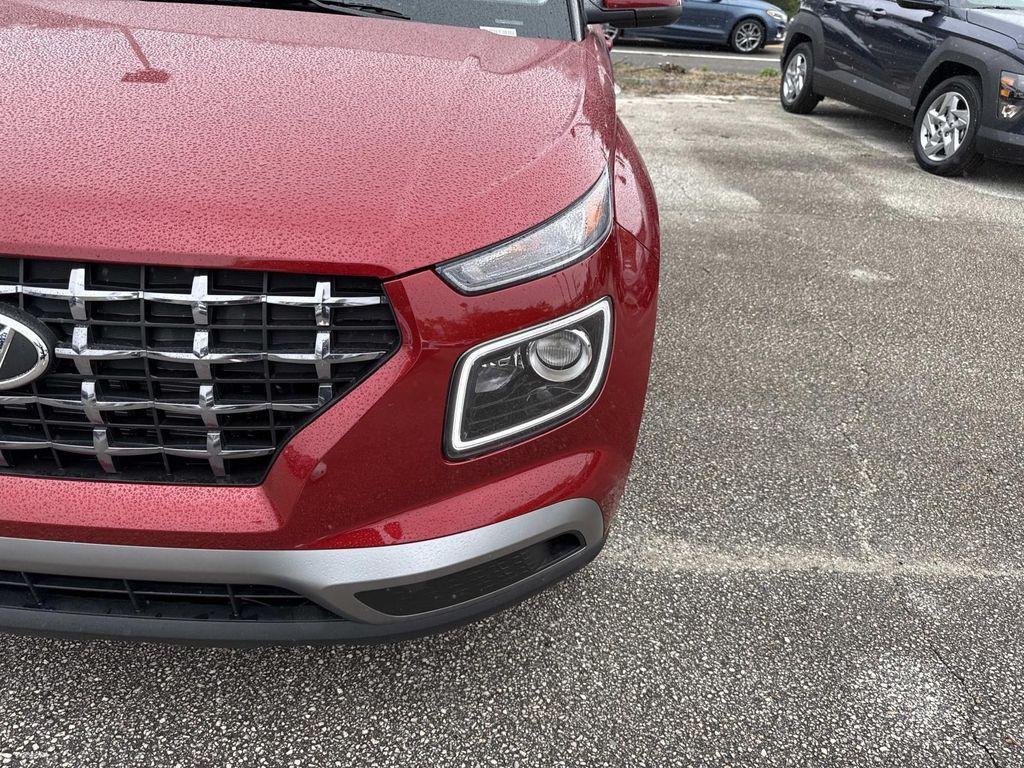 new 2025 Hyundai Venue car, priced at $23,051