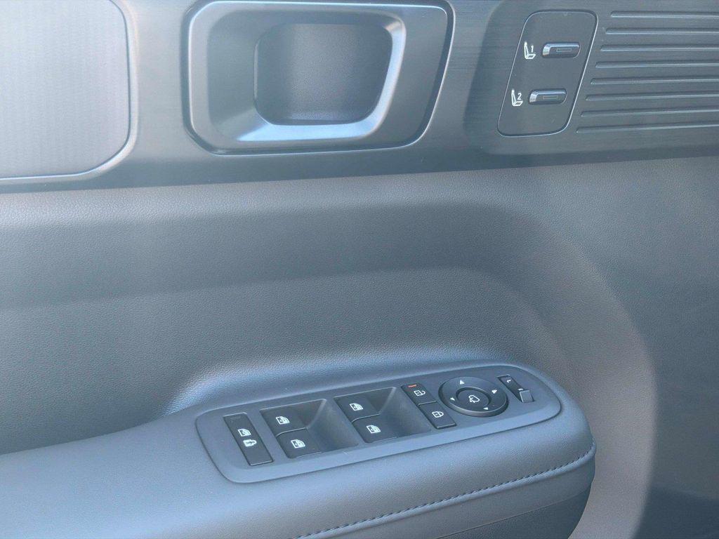 new 2027 Hyundai Santa Fe car, priced at $53,893