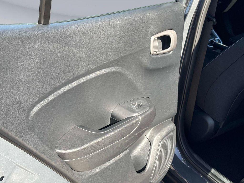 used 2025 Hyundai Venue car, priced at $20,495