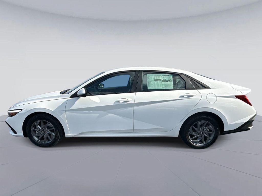 new 2026 Hyundai ELANTRA HEV car, priced at $26,279