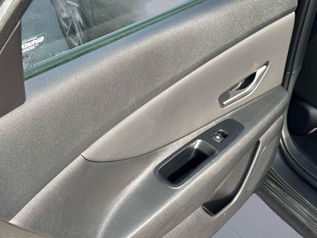 used 2025 Hyundai Elantra car, priced at $23,295