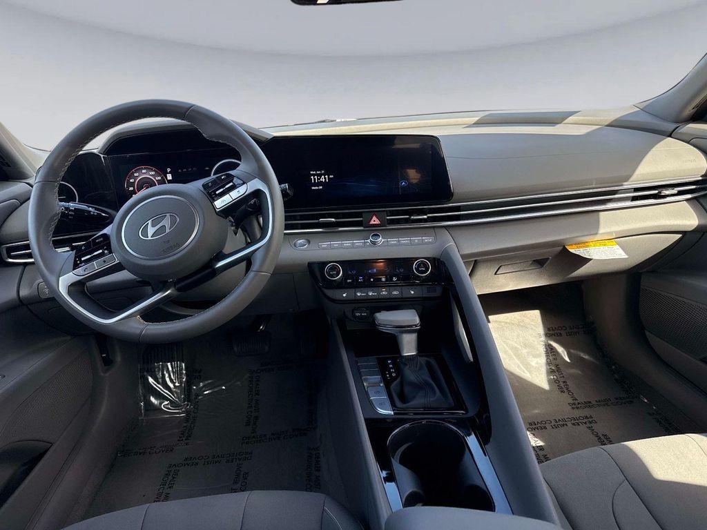 used 2025 Hyundai Elantra car, priced at $21,995