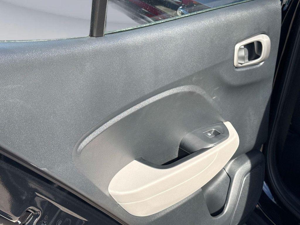 used 2025 Hyundai Venue car, priced at $20,495