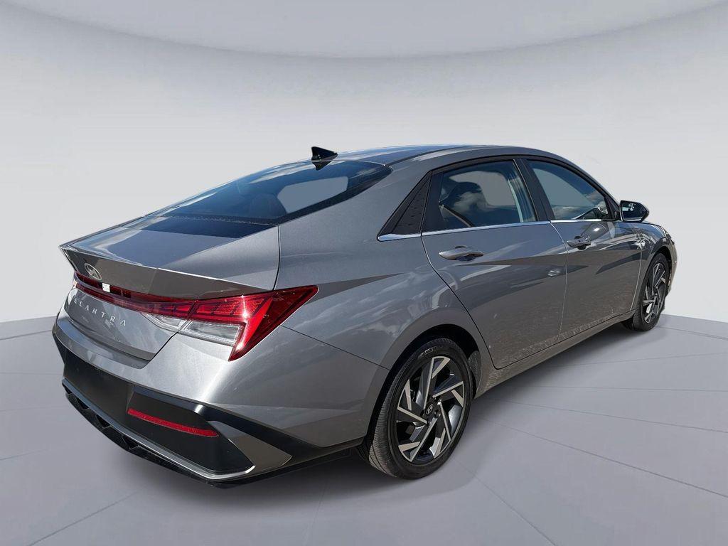 used 2025 Hyundai Elantra car, priced at $21,995
