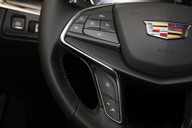 new 2025 Cadillac XT5 car, priced at $46,815