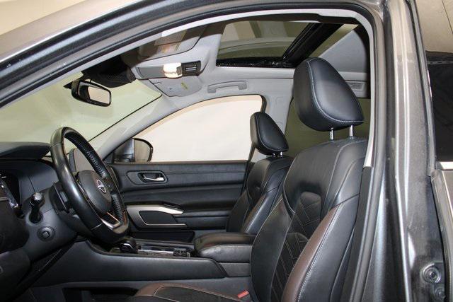used 2022 Nissan Pathfinder car, priced at $18,992
