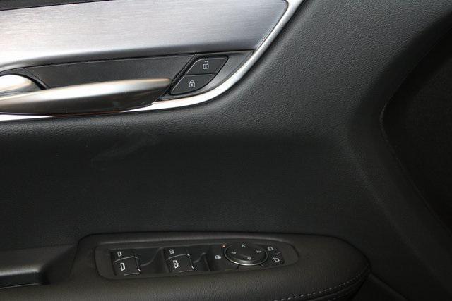 new 2025 Cadillac XT5 car, priced at $44,915