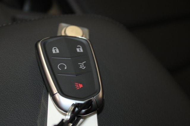 new 2025 Cadillac XT5 car, priced at $44,915