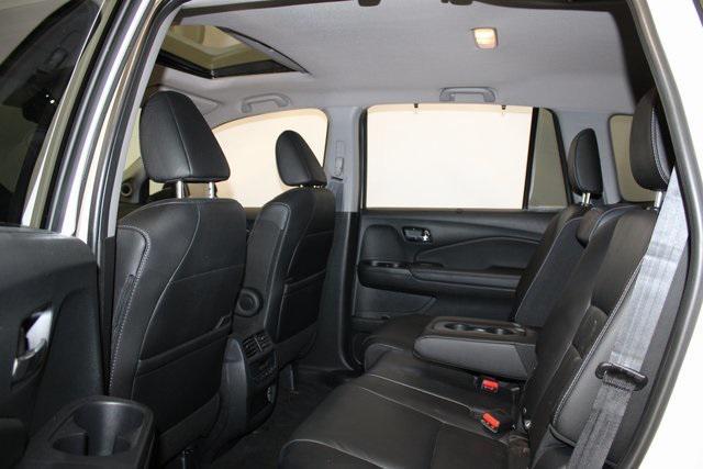 used 2022 Honda Pilot car, priced at $35,981