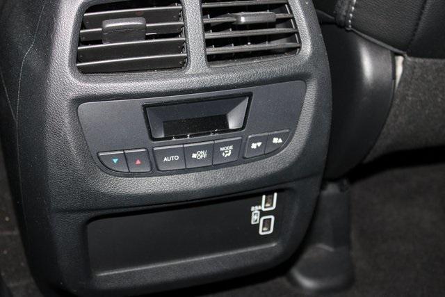 used 2022 Honda Pilot car, priced at $35,981