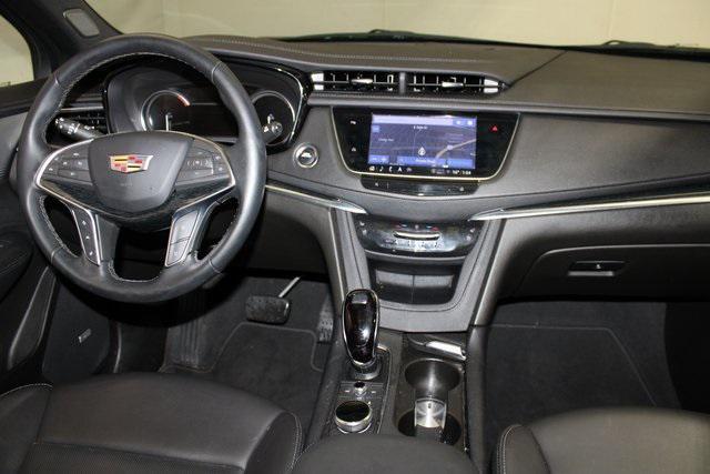 used 2025 Cadillac XT5 car, priced at $43,681