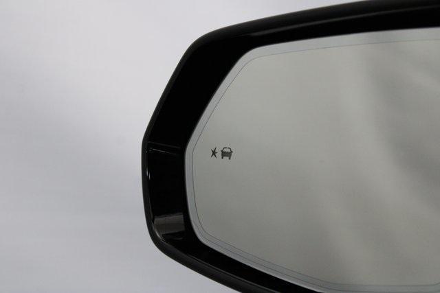 used 2025 Cadillac XT5 car, priced at $43,681