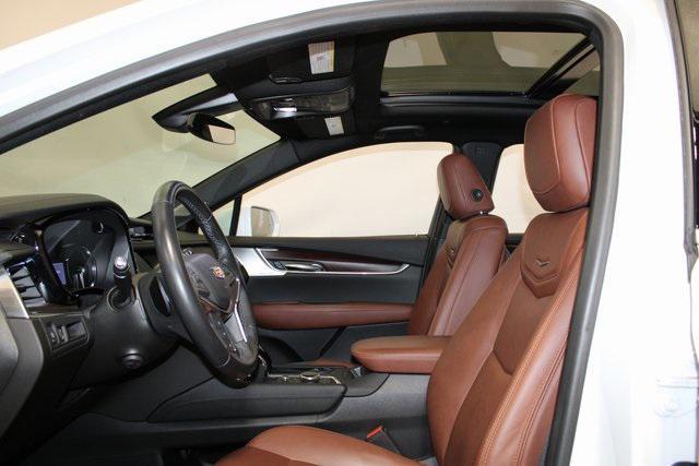 used 2020 Cadillac XT5 car, priced at $30,991