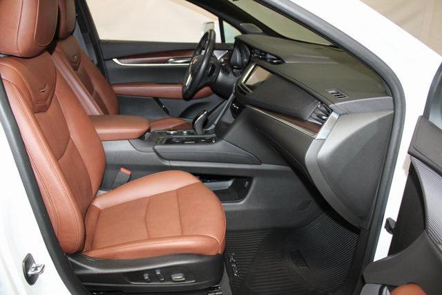 used 2020 Cadillac XT5 car, priced at $30,991