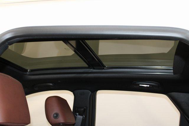 used 2020 Cadillac XT5 car, priced at $30,991