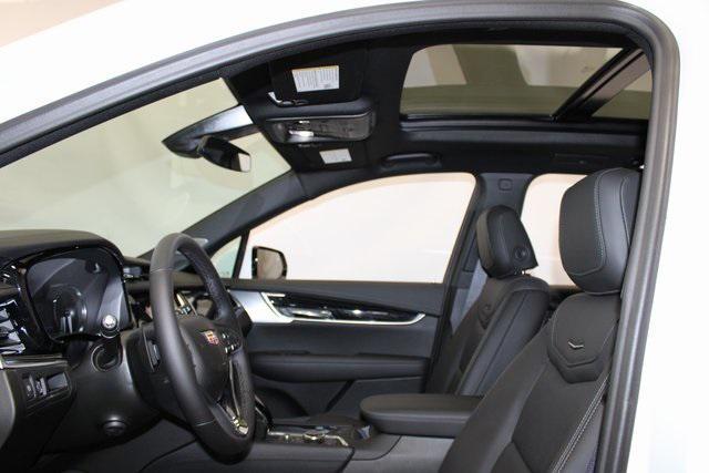 new 2025 Cadillac XT6 car, priced at $58,915