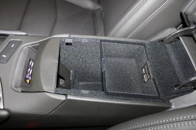 new 2025 Cadillac XT6 car, priced at $58,915