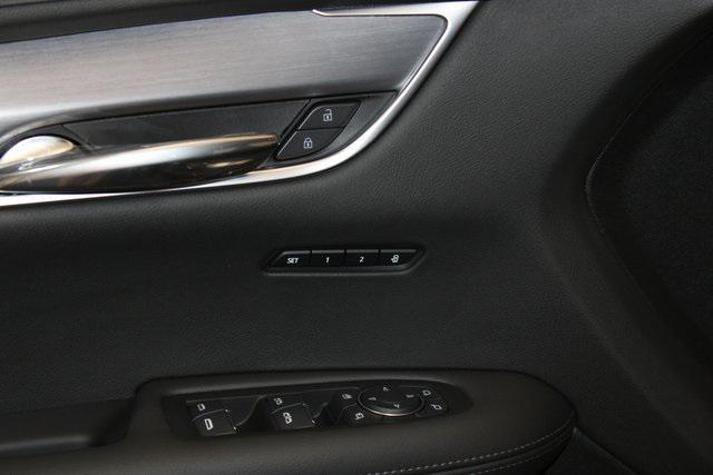 new 2025 Cadillac XT6 car, priced at $49,315