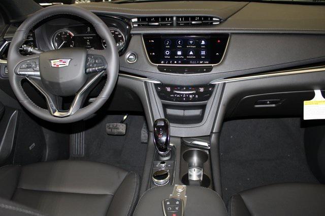 new 2025 Cadillac XT6 car, priced at $50,590