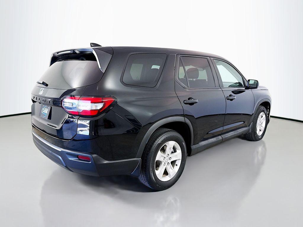 used 2023 Honda Pilot car, priced at $27,599