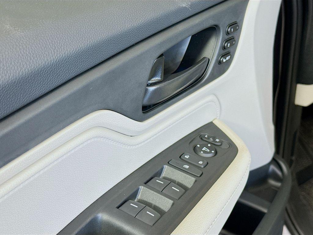 new 2026 Honda Odyssey car, priced at $42,084