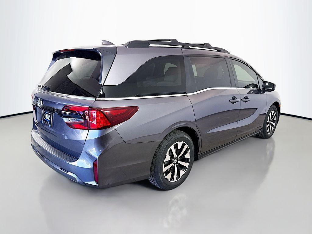 new 2026 Honda Odyssey car, priced at $42,084