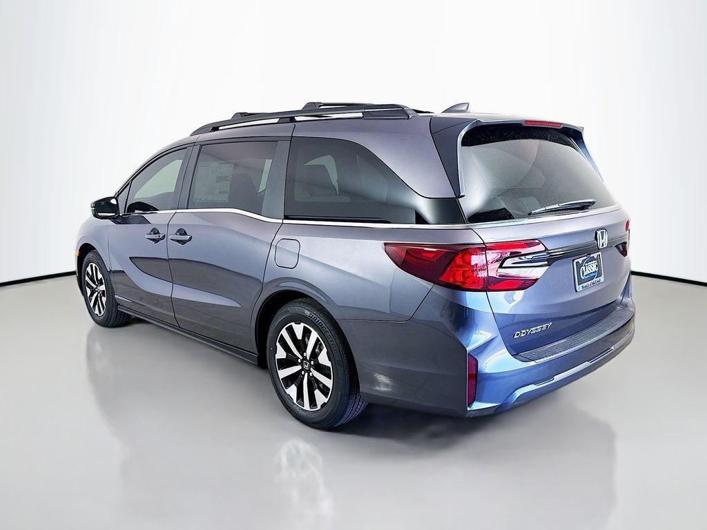 new 2026 Honda Odyssey car, priced at $42,084
