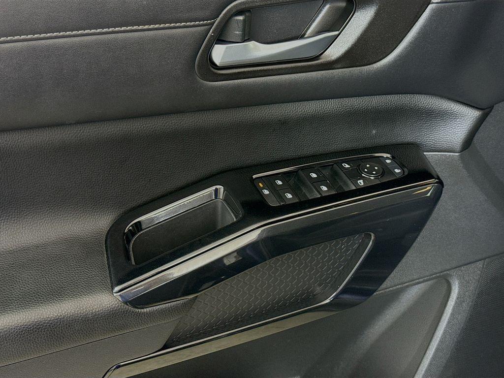 used 2022 Nissan Pathfinder car, priced at $21,897