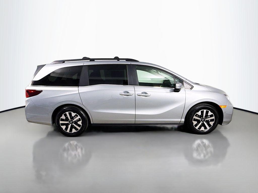 new 2026 Honda Odyssey car, priced at $42,084