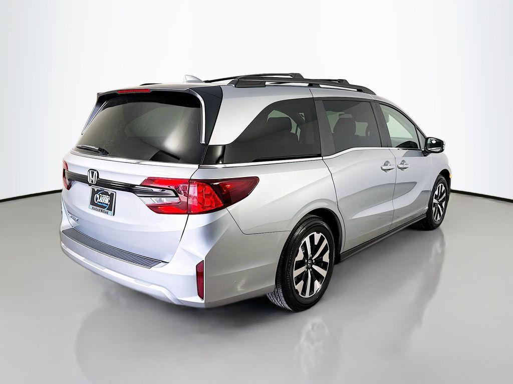 new 2026 Honda Odyssey car, priced at $42,084