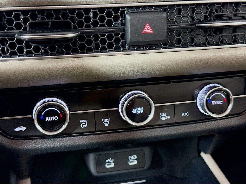 new 2026 Honda HR-V car, priced at $30,089