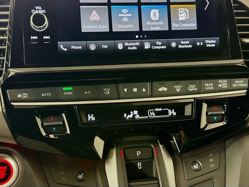 new 2026 Honda Odyssey car, priced at $43,096