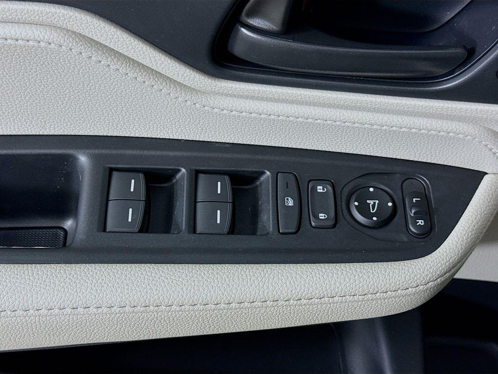 new 2026 Honda Odyssey car, priced at $41,638