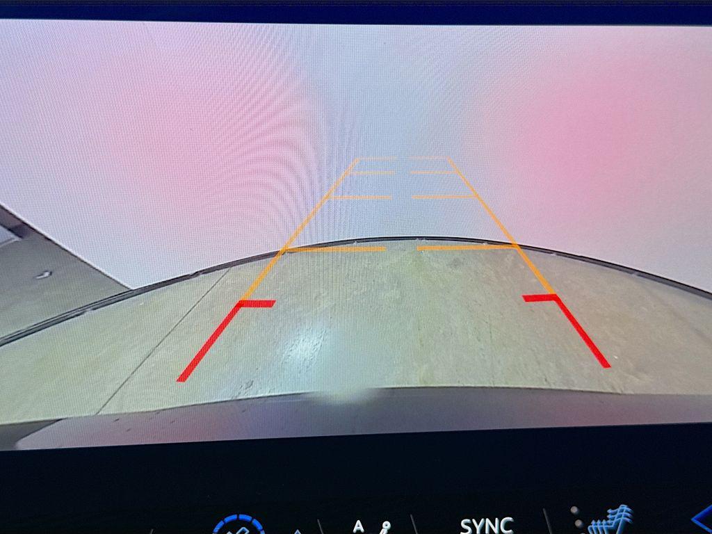 used 2025 Chevrolet Traverse car, priced at $35,390