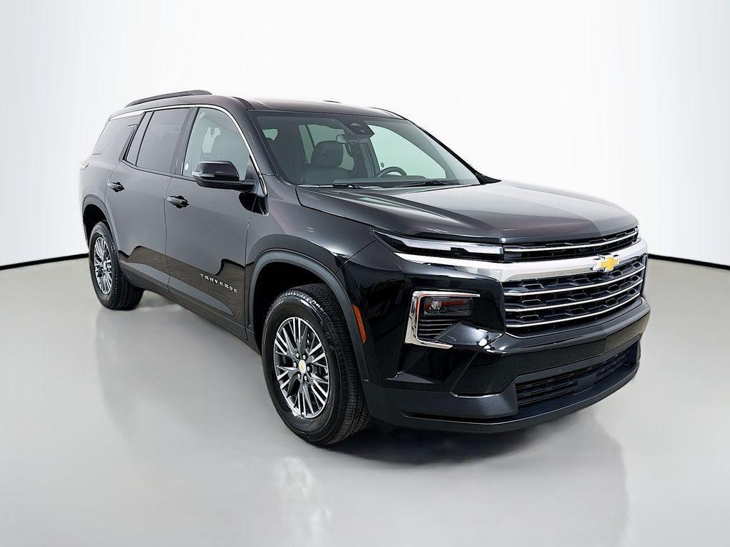 used 2025 Chevrolet Traverse car, priced at $35,390