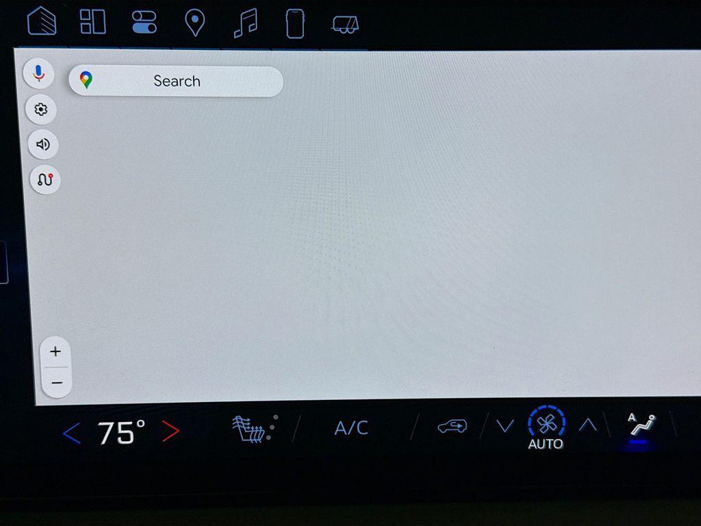 used 2025 Chevrolet Traverse car, priced at $35,390