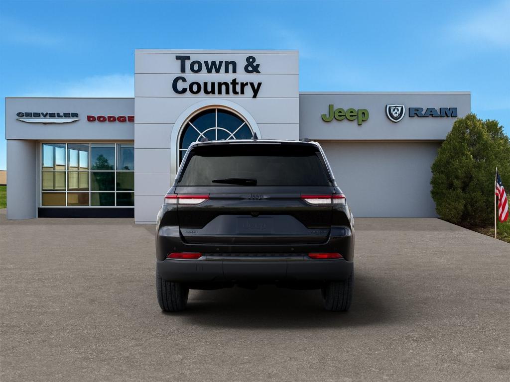 new 2025 Jeep Grand Cherokee car, priced at $45,475