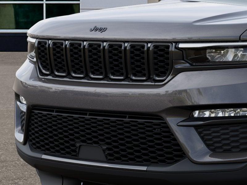 new 2025 Jeep Grand Cherokee car, priced at $47,990