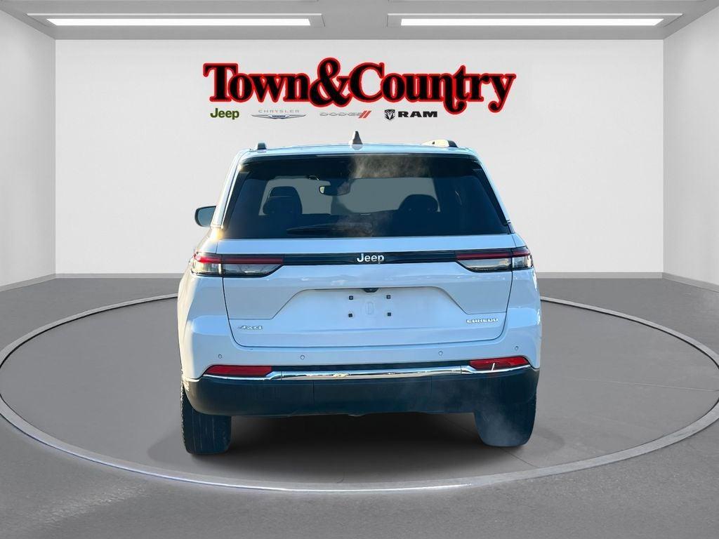 used 2023 Jeep Grand Cherokee car, priced at $25,712