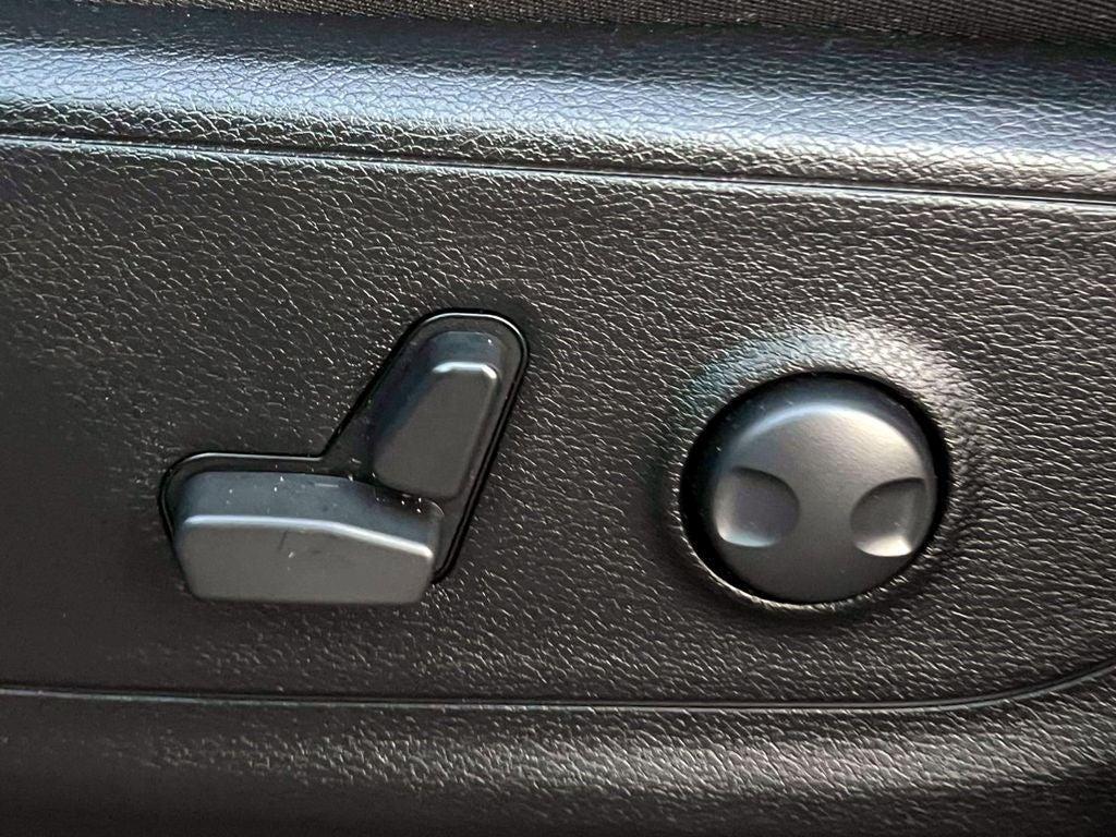 used 2023 Ram 1500 car, priced at $33,095