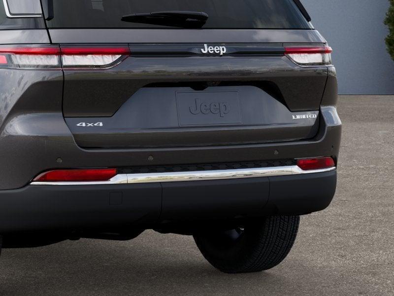 new 2025 Jeep Grand Cherokee car, priced at $42,250