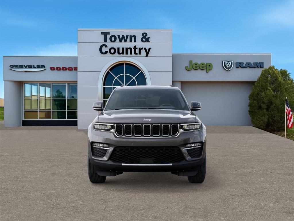 new 2025 Jeep Grand Cherokee car, priced at $42,250
