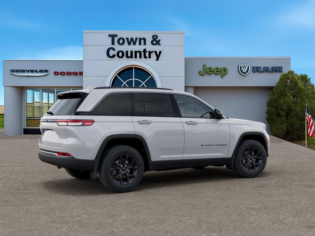 new 2026 Jeep Grand Cherokee car, priced at $43,685